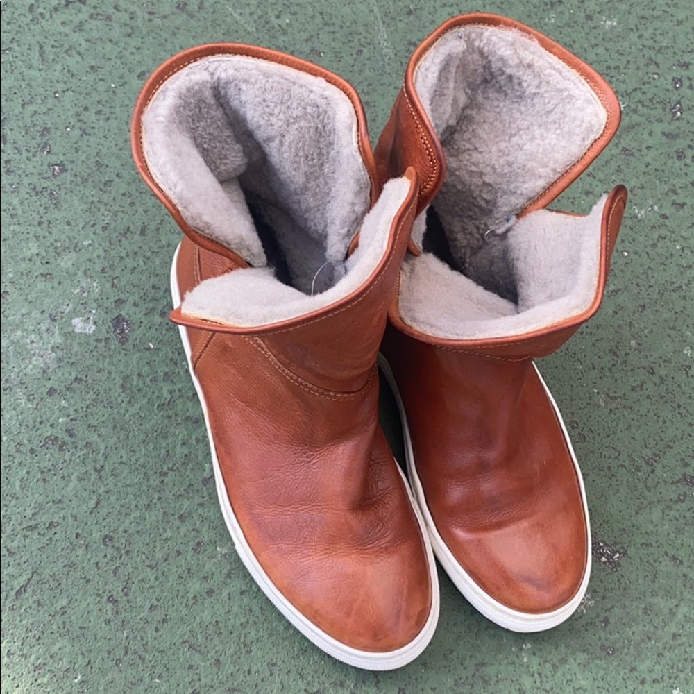 M Gemi shearling boots